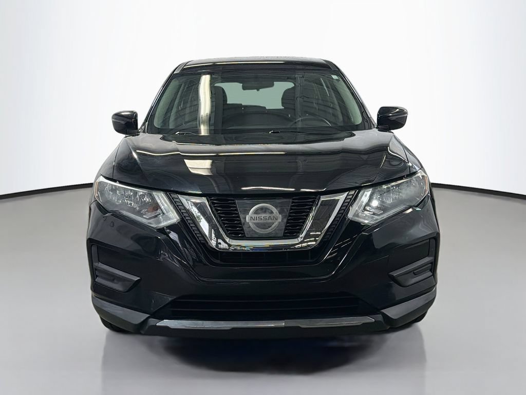 Used 2017 Nissan Rogue S FWD image 2