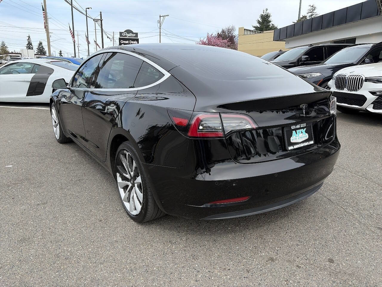 Used 2018 Tesla Model 3 Long Range RWD image 3