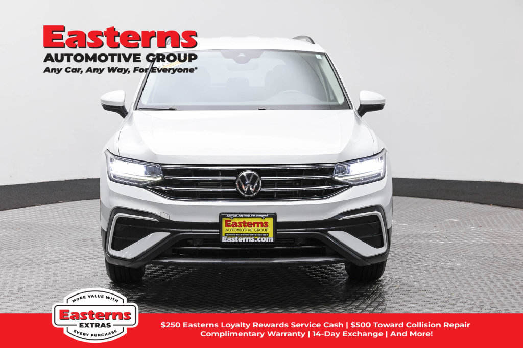 Used 2024 Volkswagen Tiguan S AWD/4WD image 3