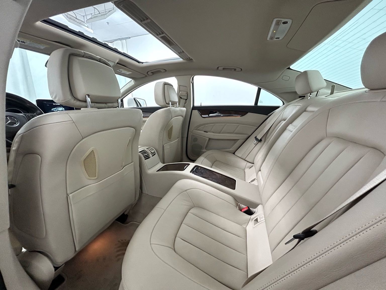 Used 2015 Mercedes-Benz CLS 400 4MATIC image 37