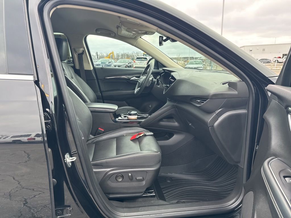 Used 2021 Buick Envision Essence image 38