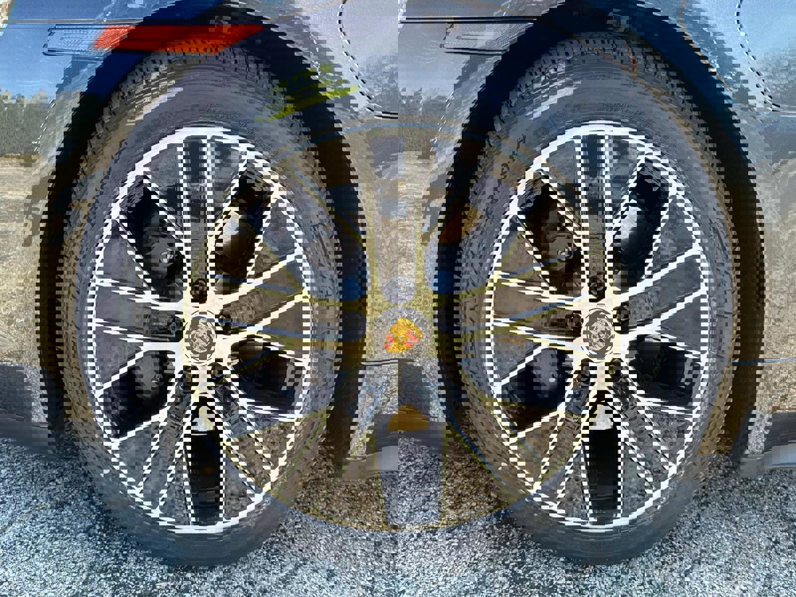 Used 2021 Porsche Taycan image 10