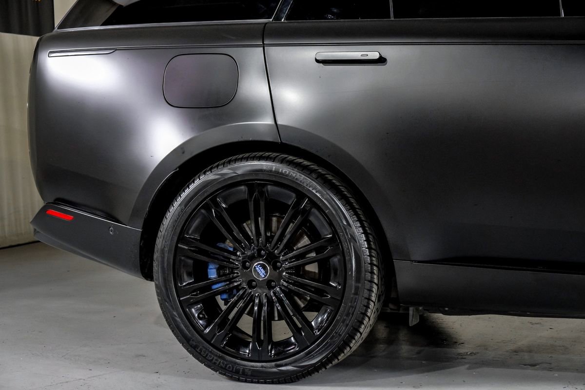 Used 2023 Land Rover Range Rover SE image 6