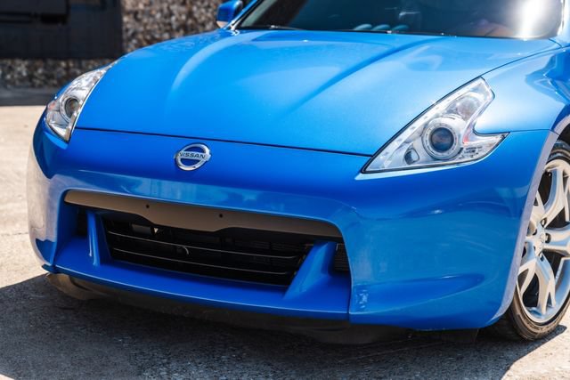 Used 2010 Nissan 370Z Touring w/ Sport Pkg RWD image 23