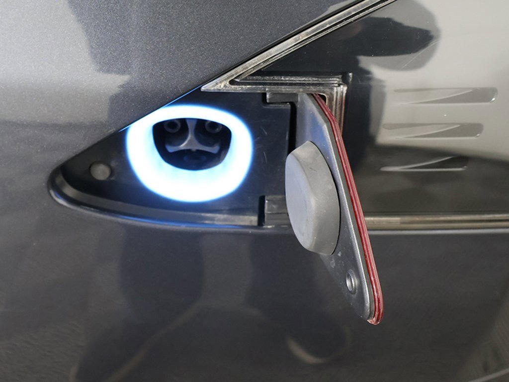 Used 2015 Tesla Model S P85D image 19