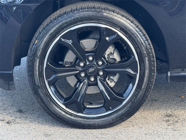 Used 2023 Ford Expedition Max Limited image 11