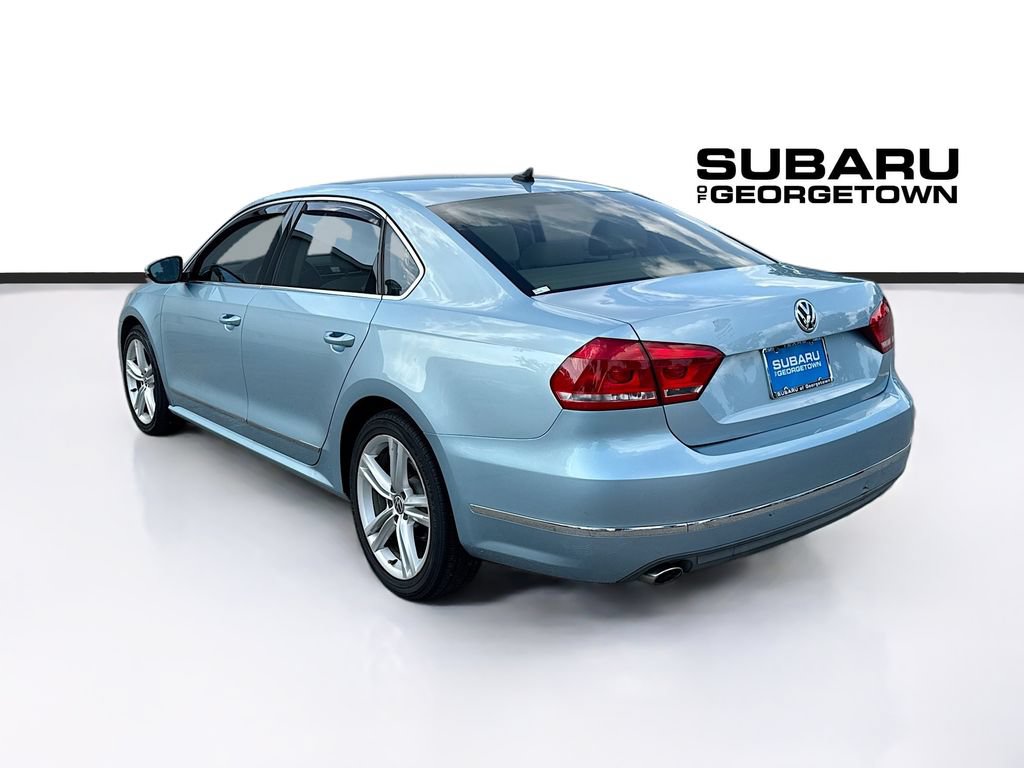Used 2012 Volkswagen Passat TDI SEL Premium FWD image 5