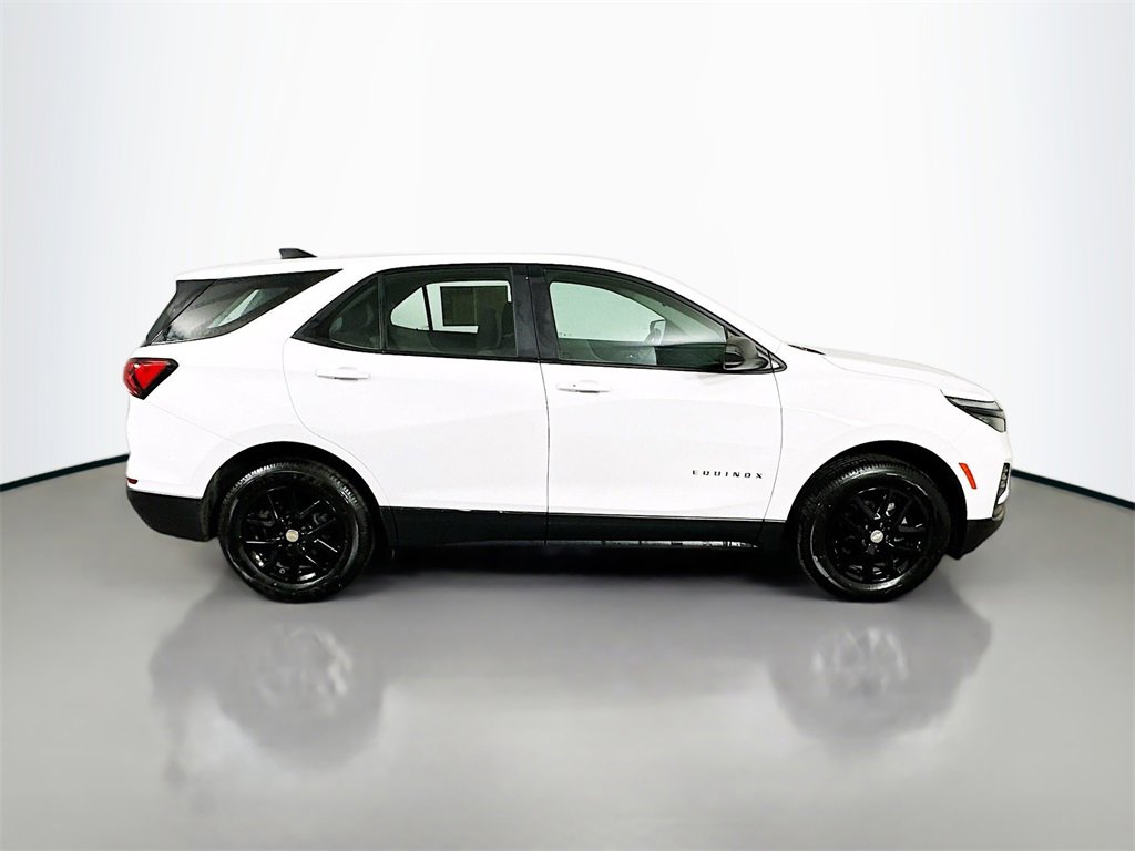 Used 2022 Chevrolet Equinox LS image 7