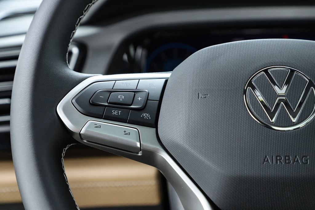 New 2026 Volkswagen Atlas Cross Sport SE image 60