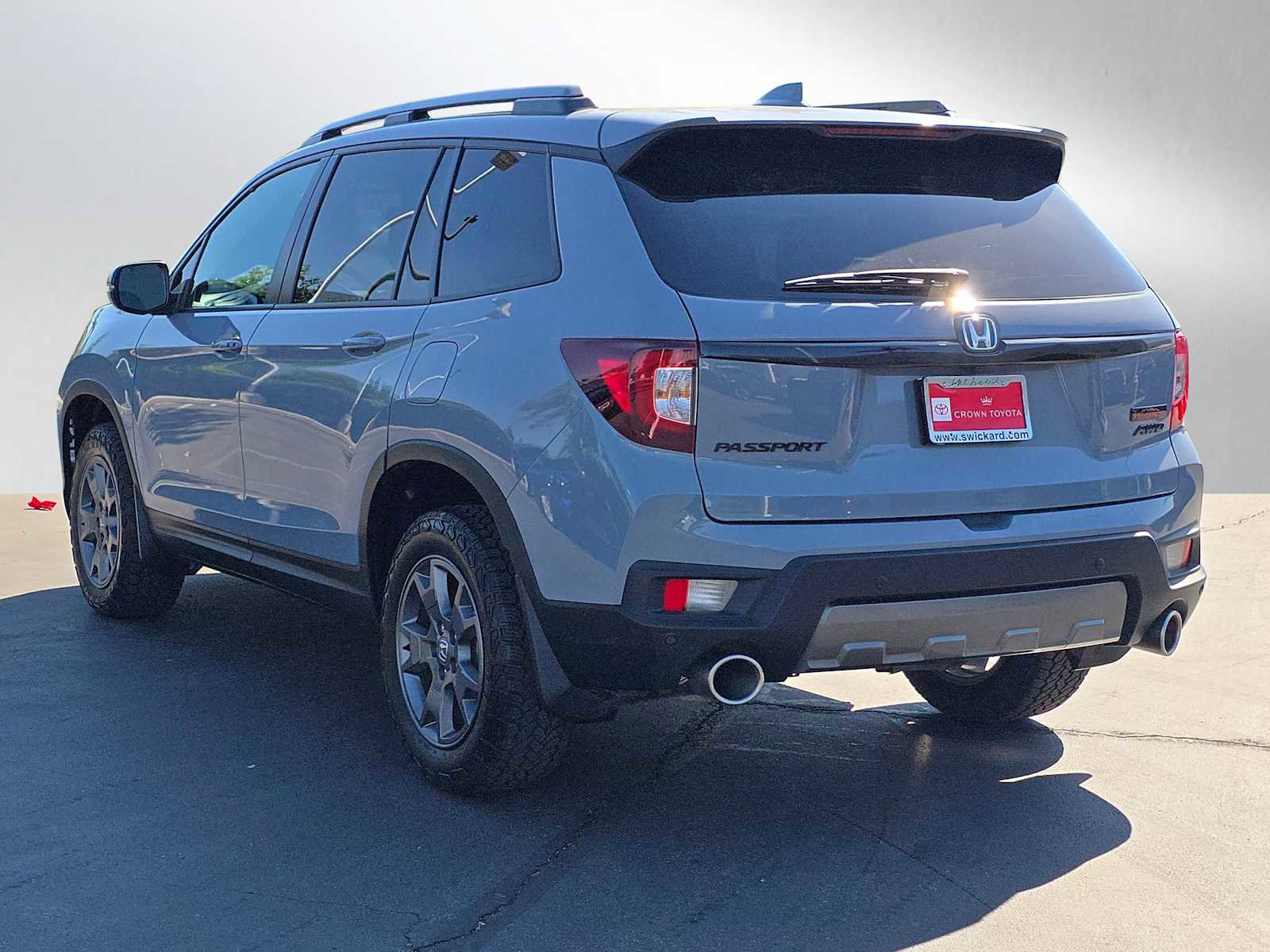 Used 2024 Honda Passport TrailSport image 5