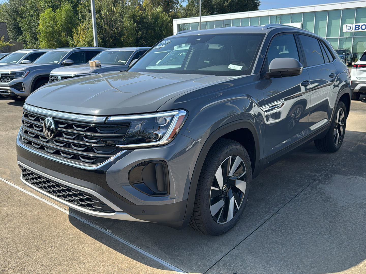 New 2026 Volkswagen Atlas Cross Sport SE image 1