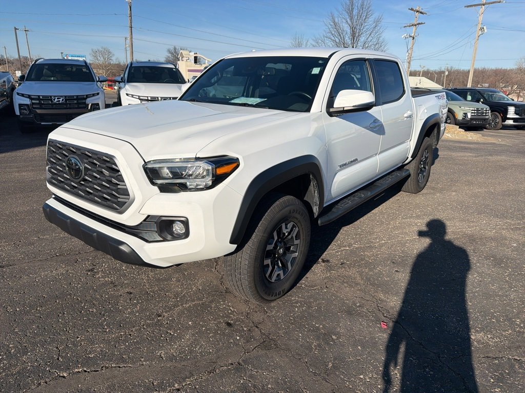 Used 2023 Toyota Tacoma TRD Off-Road image 1