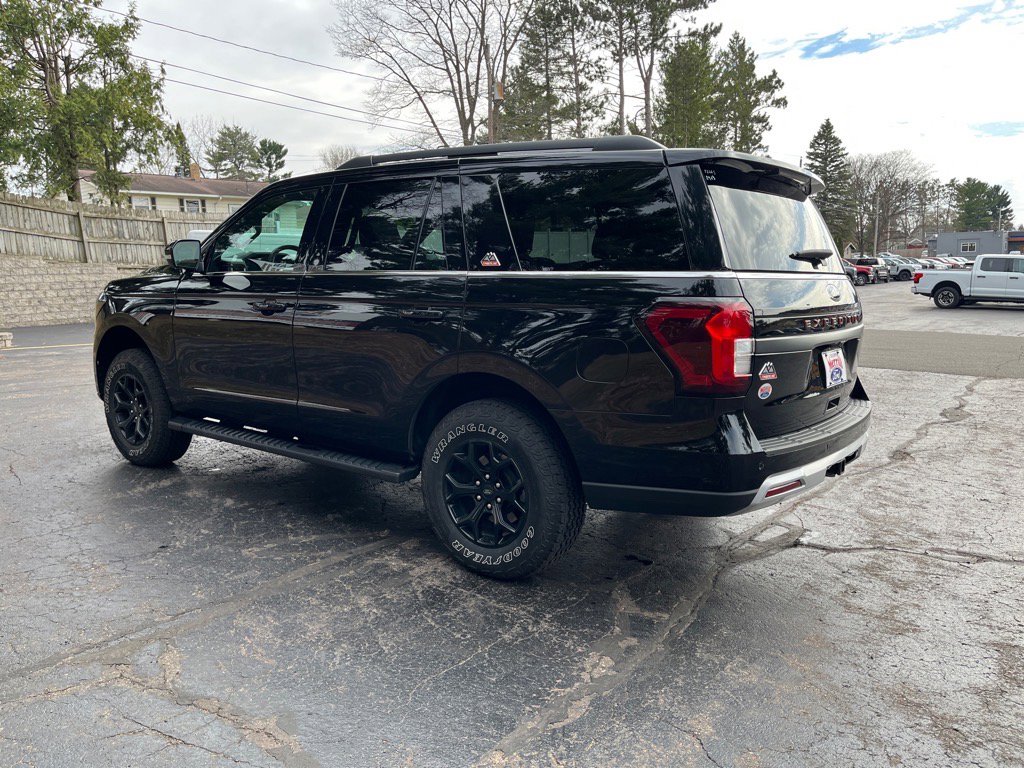 Used 2024 Ford Expedition Timberline AWD/4WD image 4