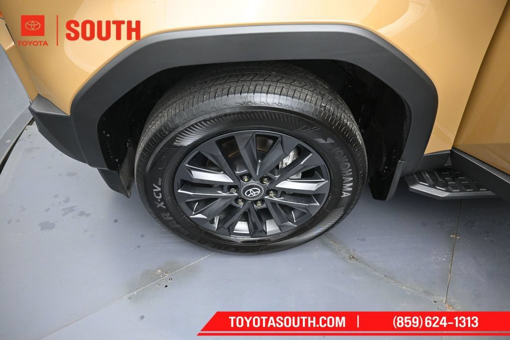 Used 2025 Toyota Land Cruiser w/ Premium Package AWD/4WD image 40