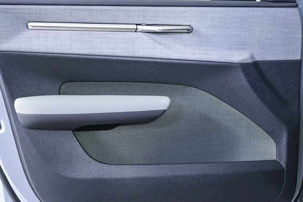 New 2026 Volvo EX30 Cross Country Ultra w/ Protection Package Premier image 6