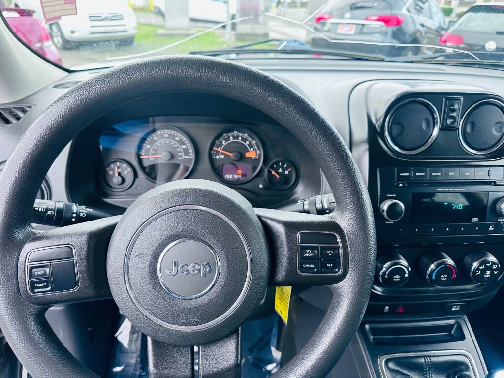 Used 2014 Jeep Patriot Sport image 14
