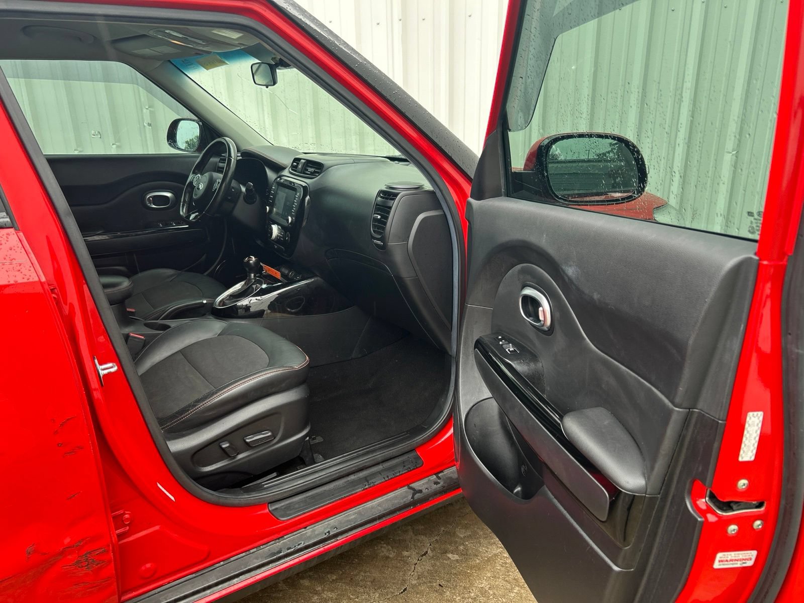 Used 2017 Kia Soul ! w/ Tech Package FWD image 16