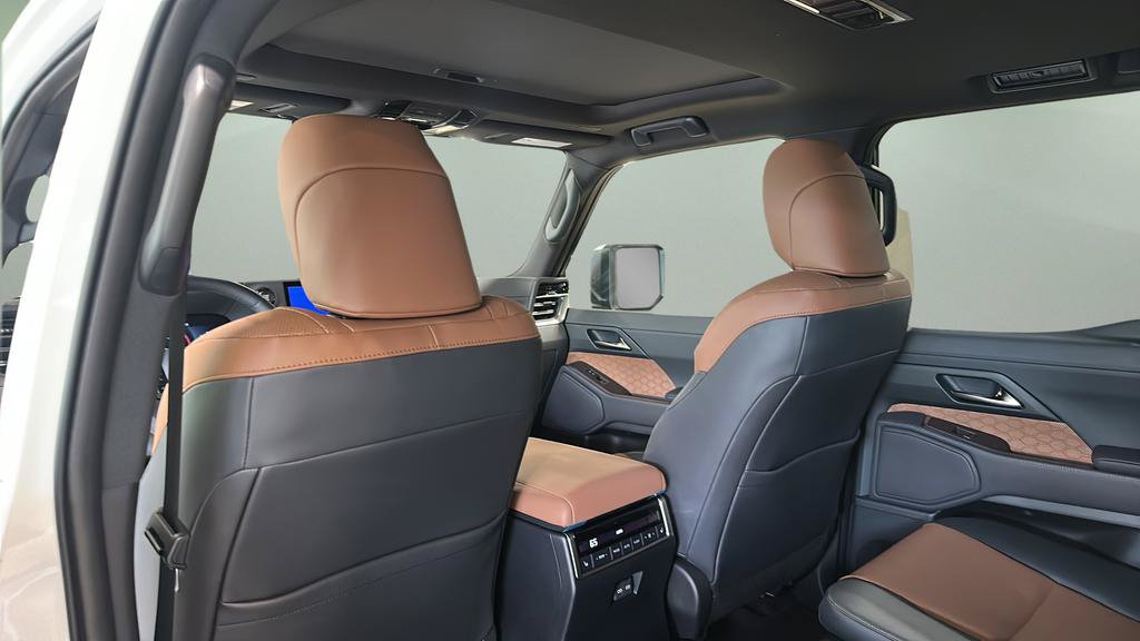 New 2026 Lexus GX 550 AWD/4WD image 17