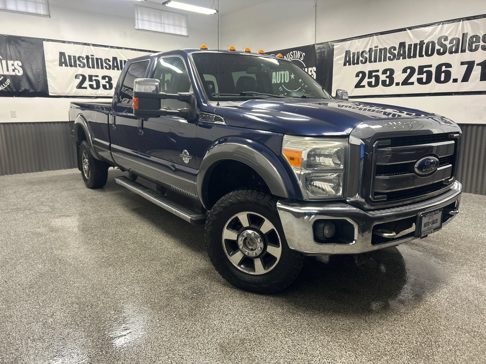 Used 2011 Ford F350 Lariat w/ Lariat Interior Pkg AWD/4WD image 1