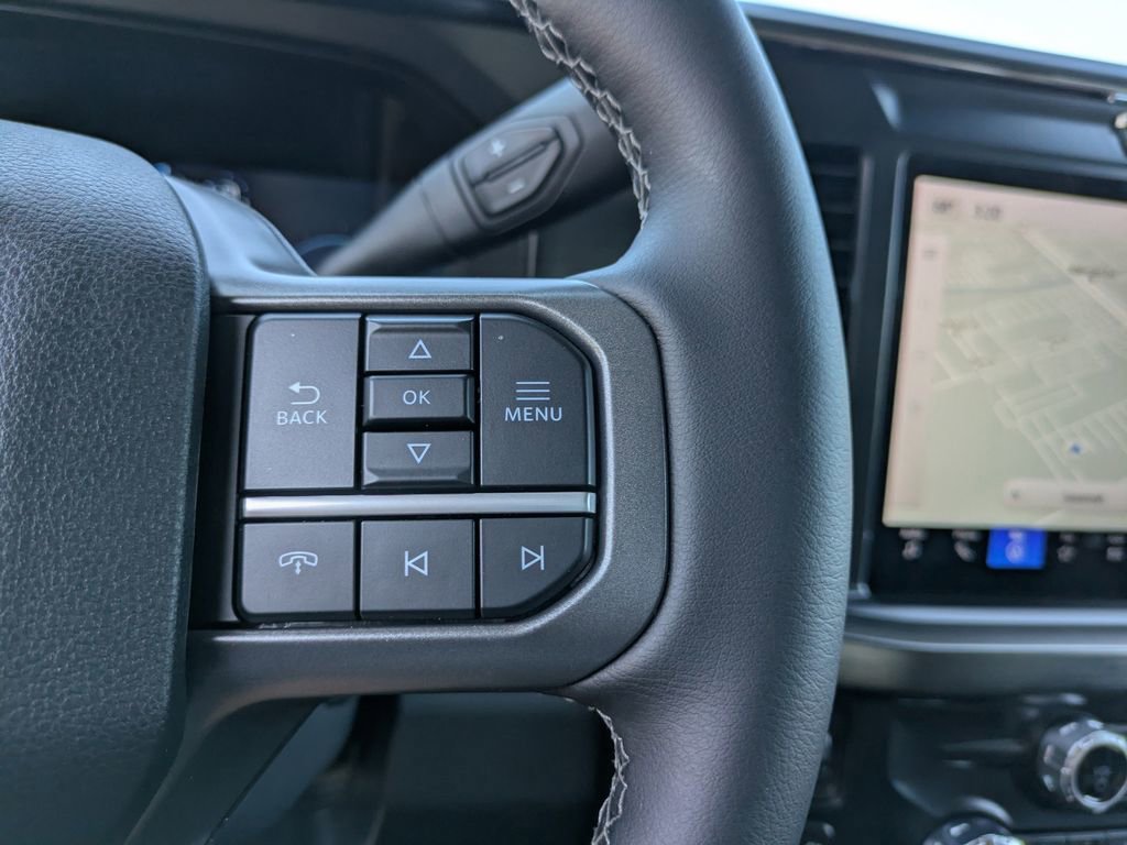 New 2026 Ford F250 Lariat w/ Black Appearance Package image 32