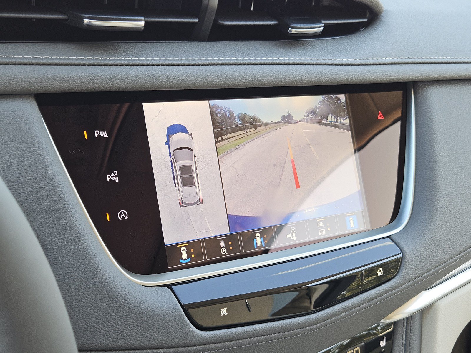 New 2026 Cadillac XT5 Premium Luxury w/ Driver Assist Package FWD image 13