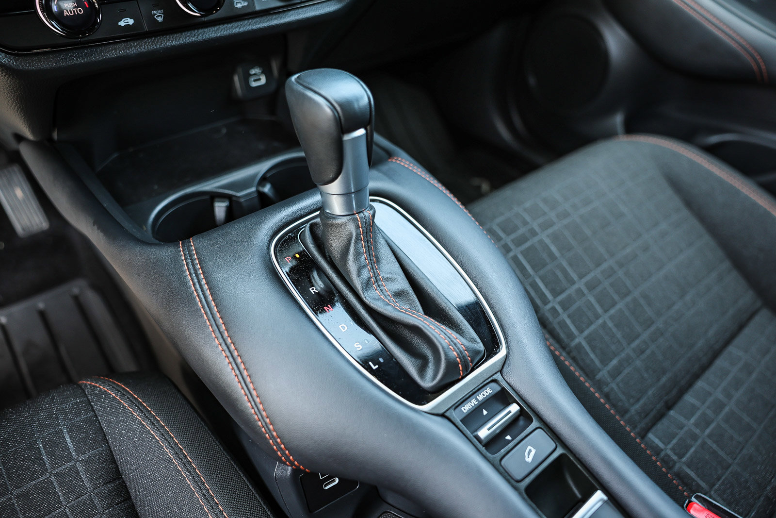 Certified 2025 Honda HR-V Sport image 13