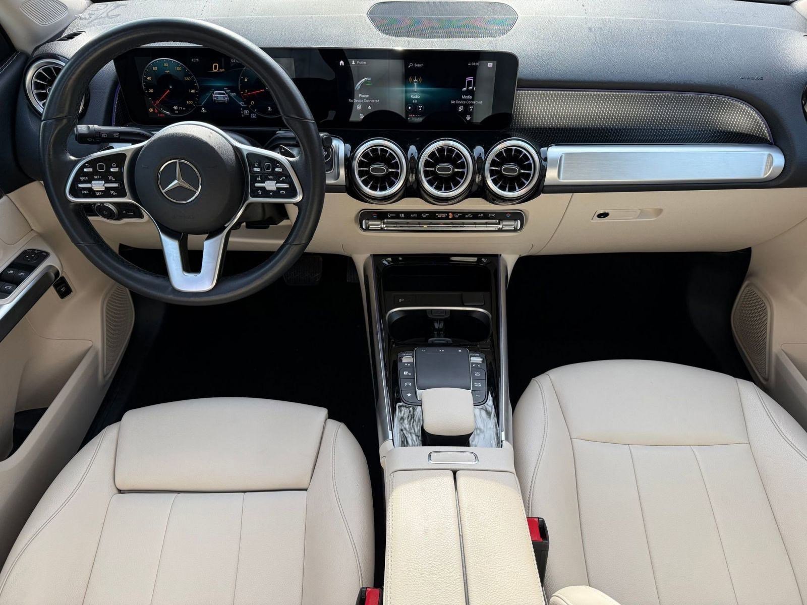 Used 2022 Mercedes-Benz GLB 250 w/ Premium Package Lite image 14