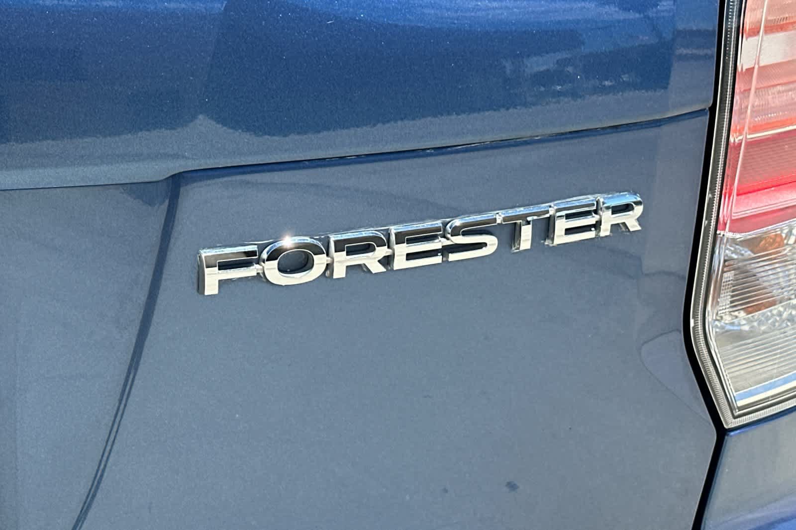 Used 2018 Subaru Forester 2.5i Premium w/ All-Weather Package AWD/4WD image 25
