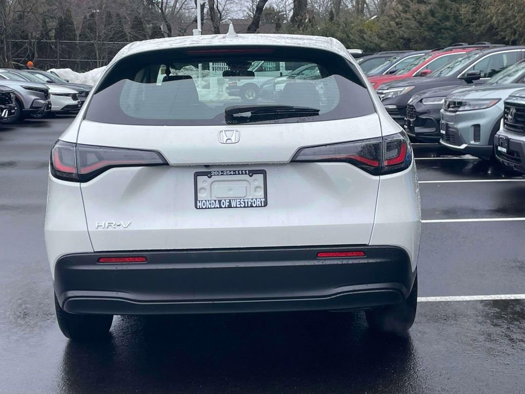 Certified 2025 Honda HR-V LX image 5