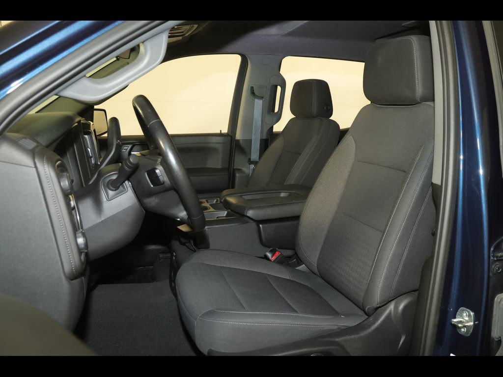 Used 2021 Chevrolet Silverado 1500 LT AWD/4WD image 24