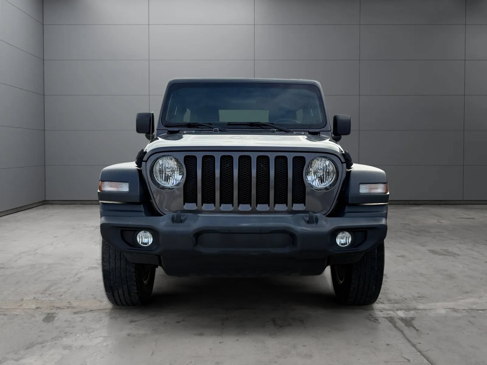 Used 2021 Jeep Wrangler Unlimited Sport AWD/4WD image 2