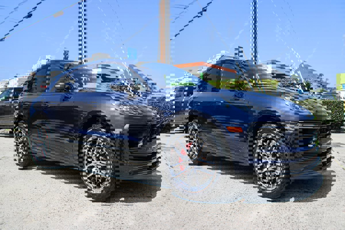 Used 2022 Porsche Macan S image 8