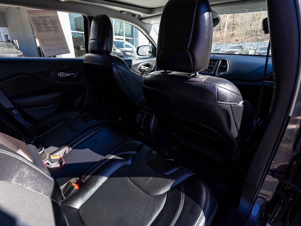 Used 2023 Jeep Cherokee Altitude Lux w/ Lux Elite Package image 31