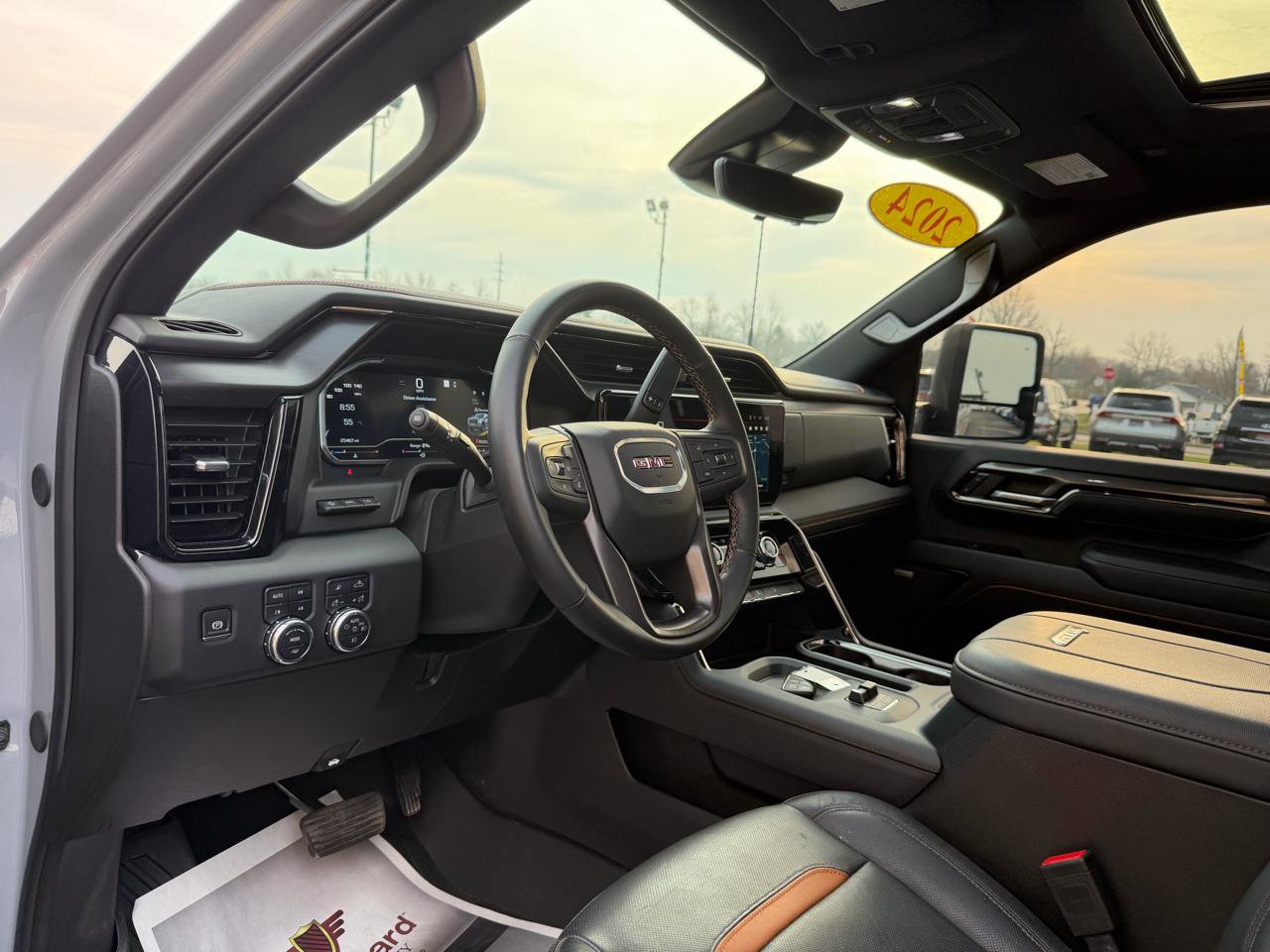 Used 2024 GMC Sierra 2500 AT4 w/ AT4 Premium Plus Package image 15