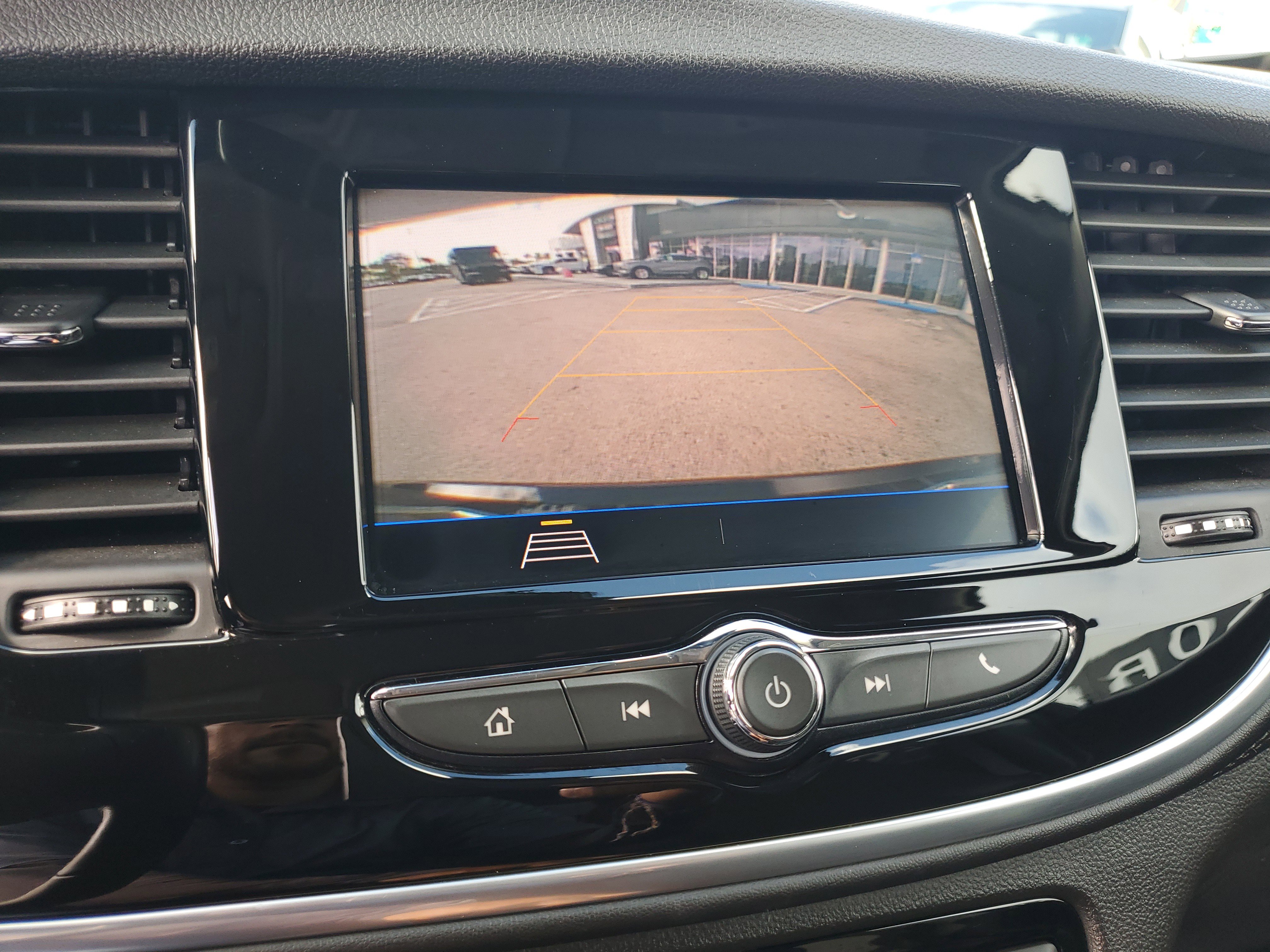 Used 2022 Buick Encore Preferred w/ Safety Package image 10