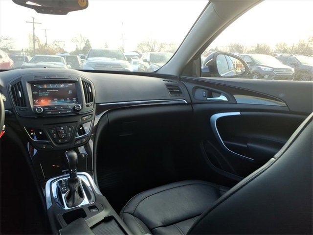 Used 2017 Buick Regal Sport Touring image 13