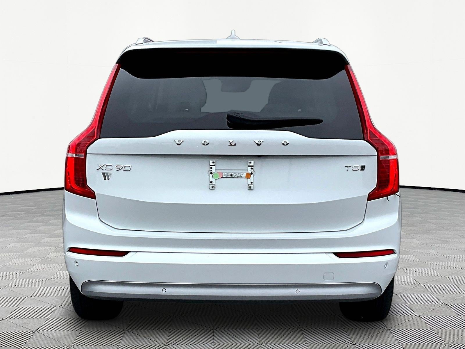 Used 2022 Volvo XC90 T5 Momentum AWD/4WD image 5