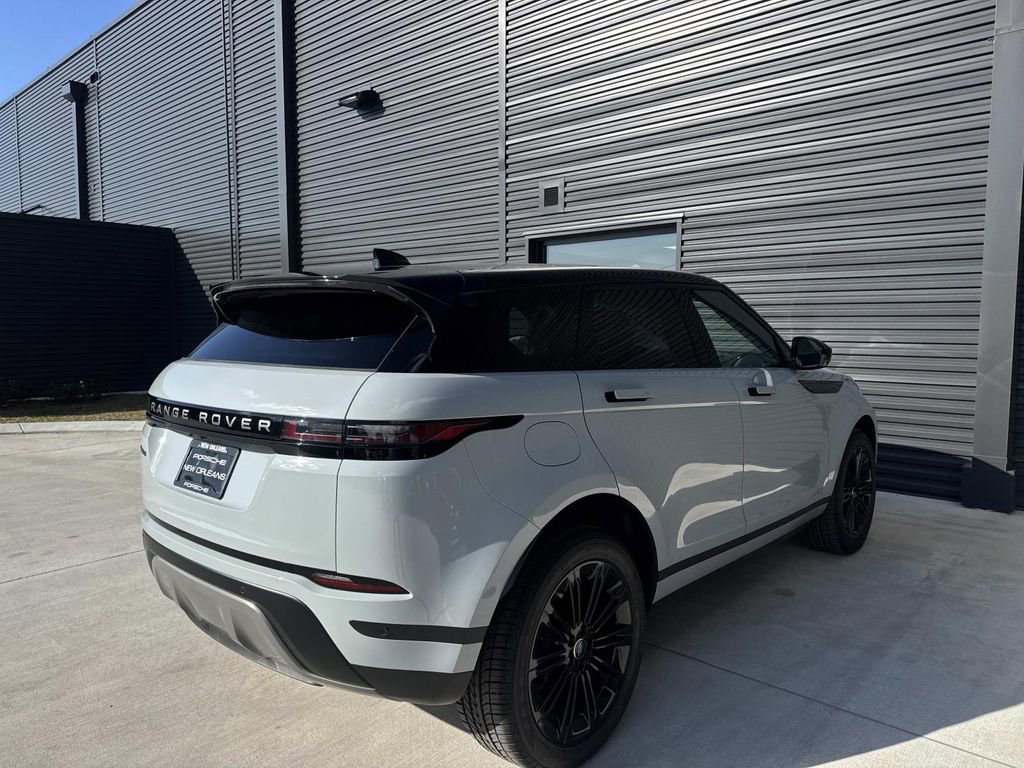 Used 2026 Land Rover Range Rover Evoque S image 11
