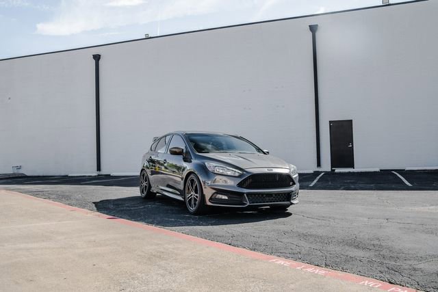 Used 2015 Ford Focus ST image 36