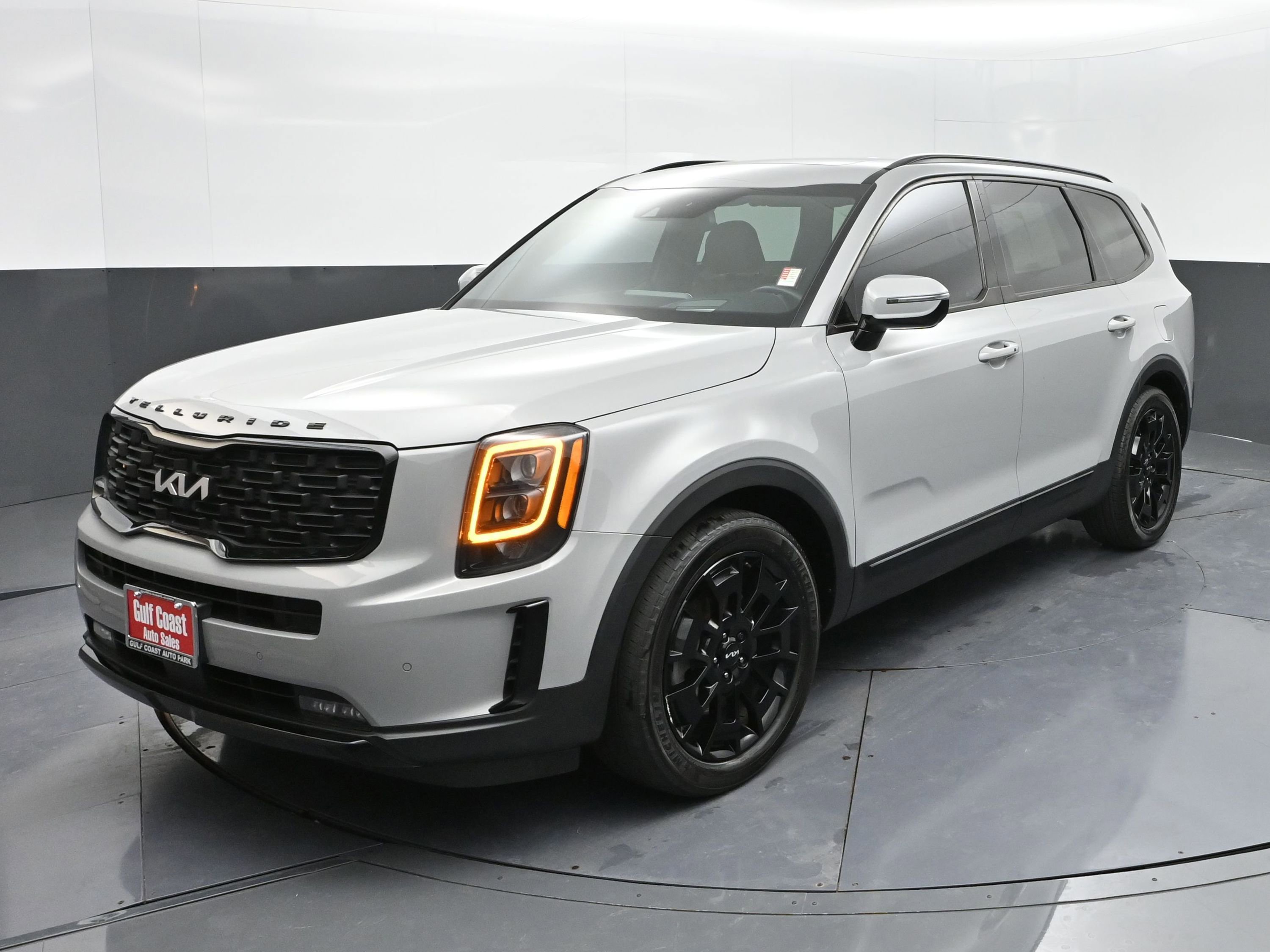 Used 2022 Kia Telluride SX w/ SX Prestige Package image 1