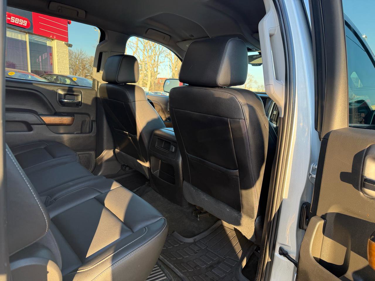 Used 2016 Chevrolet Silverado 1500 LTZ w/ LTZ Plus Package AWD/4WD image 15