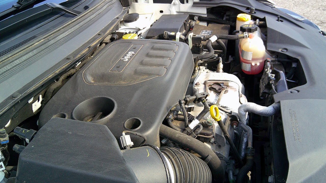 Used 2020 Jeep Cherokee Limited AWD/4WD image 40