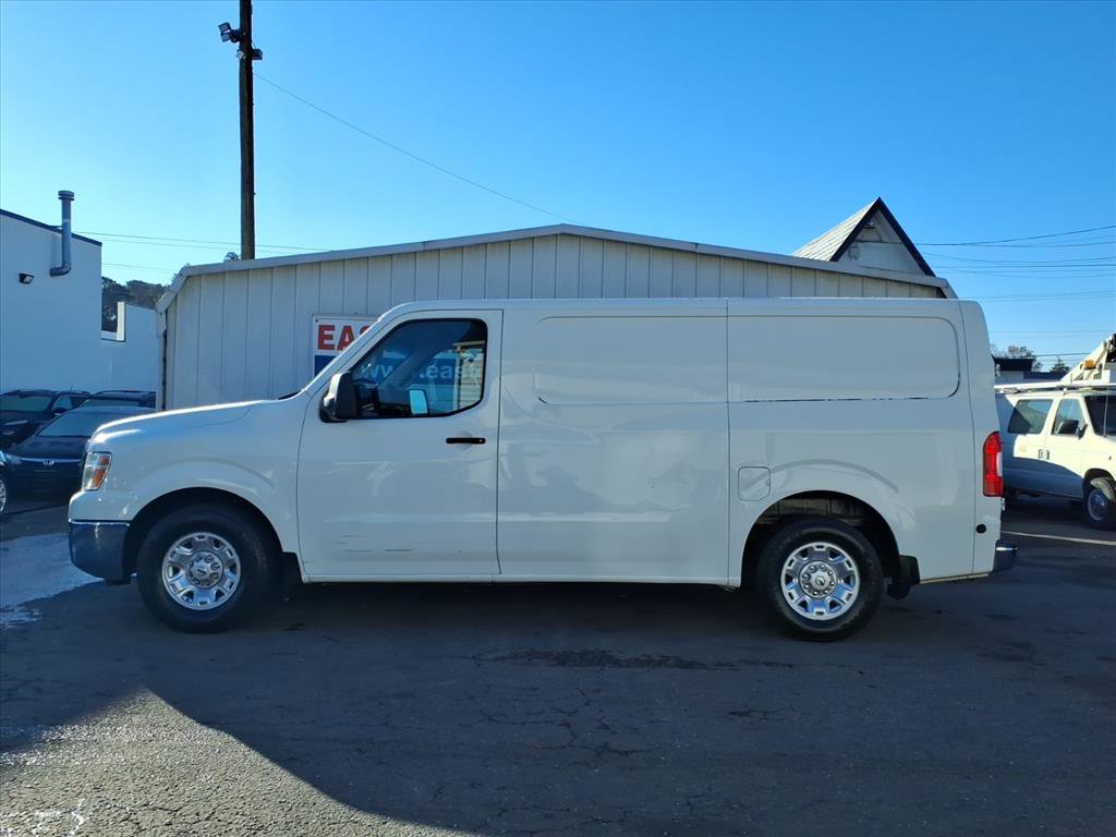 Used 2013 Nissan NV 2500 SV w/ Side Curtain Airbag Pkg image 2