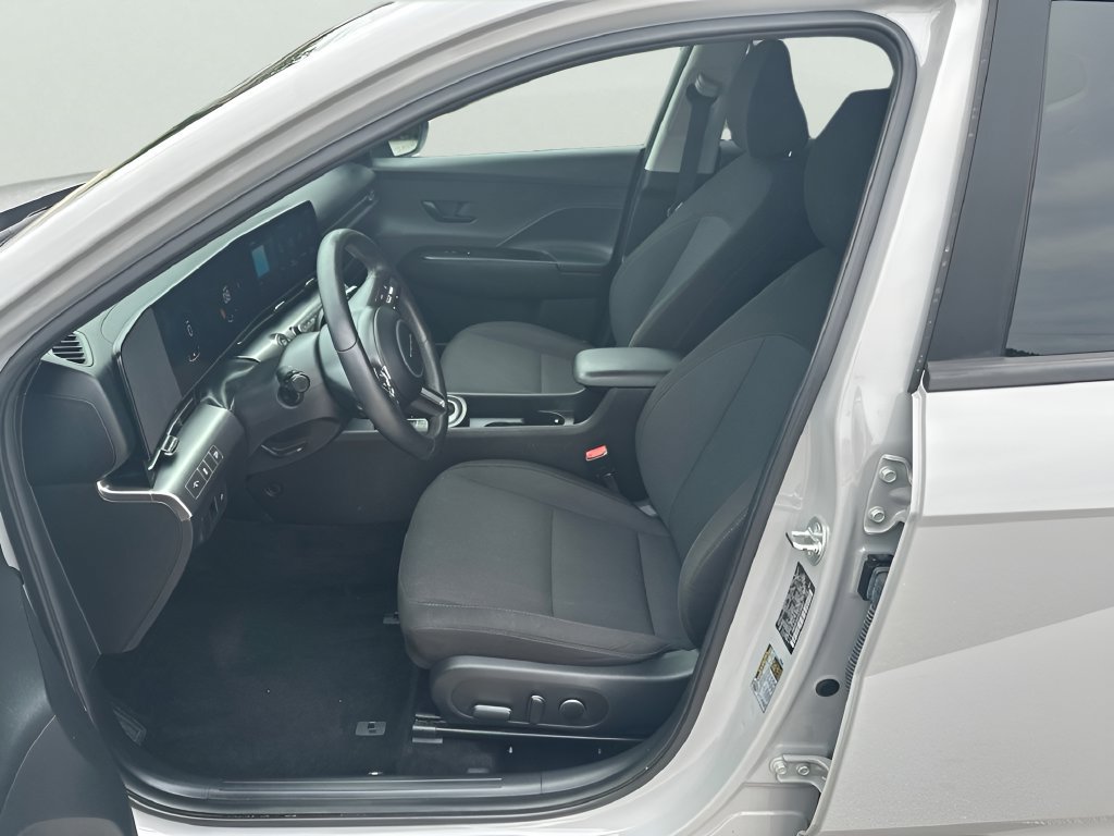 Used 2025 Hyundai Kona SEL AWD/4WD image 10