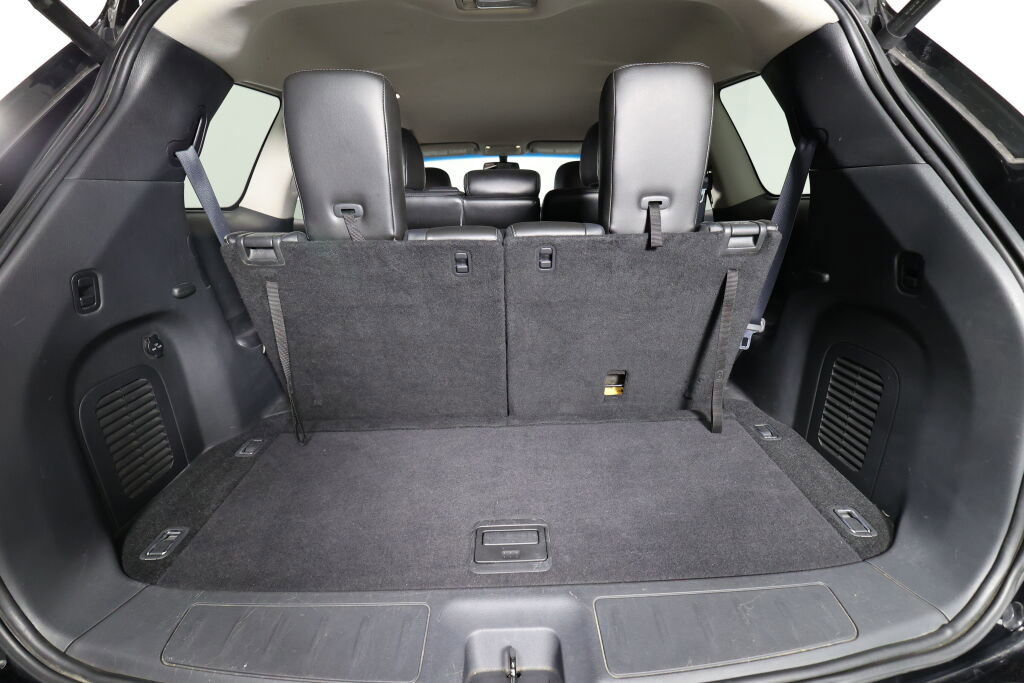 Used 2014 Nissan Pathfinder SL image 18