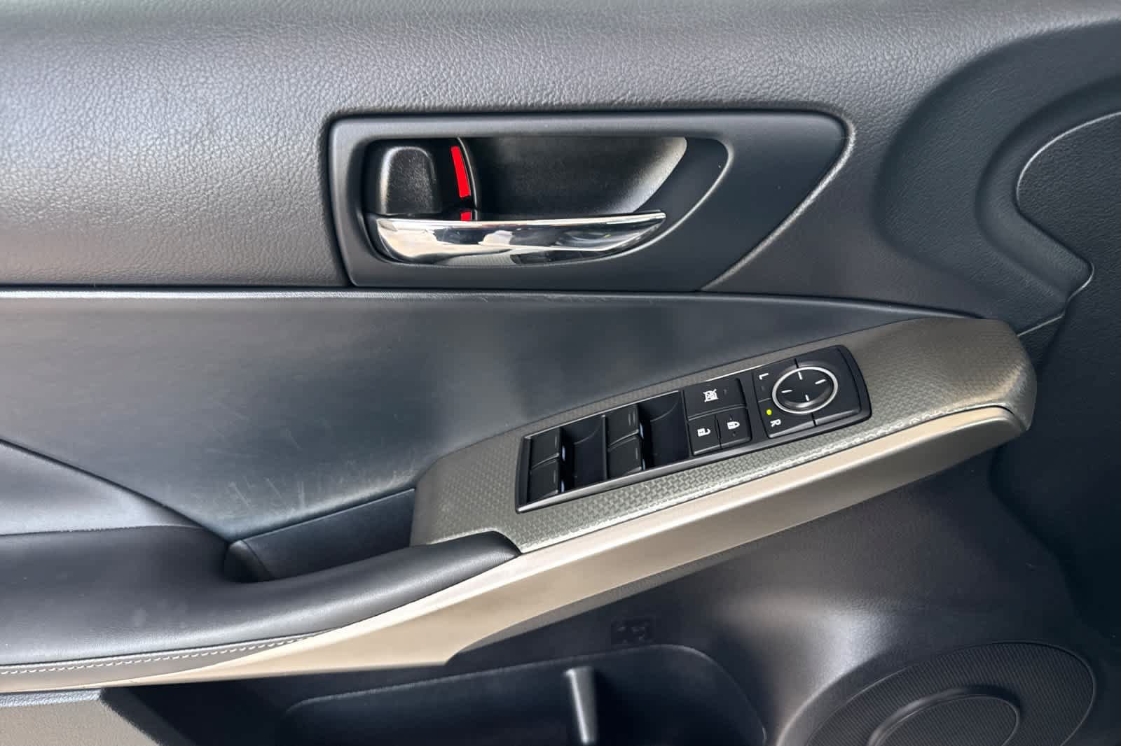 Used 2014 Lexus IS 350 w/ F Sport Package RWD image 12