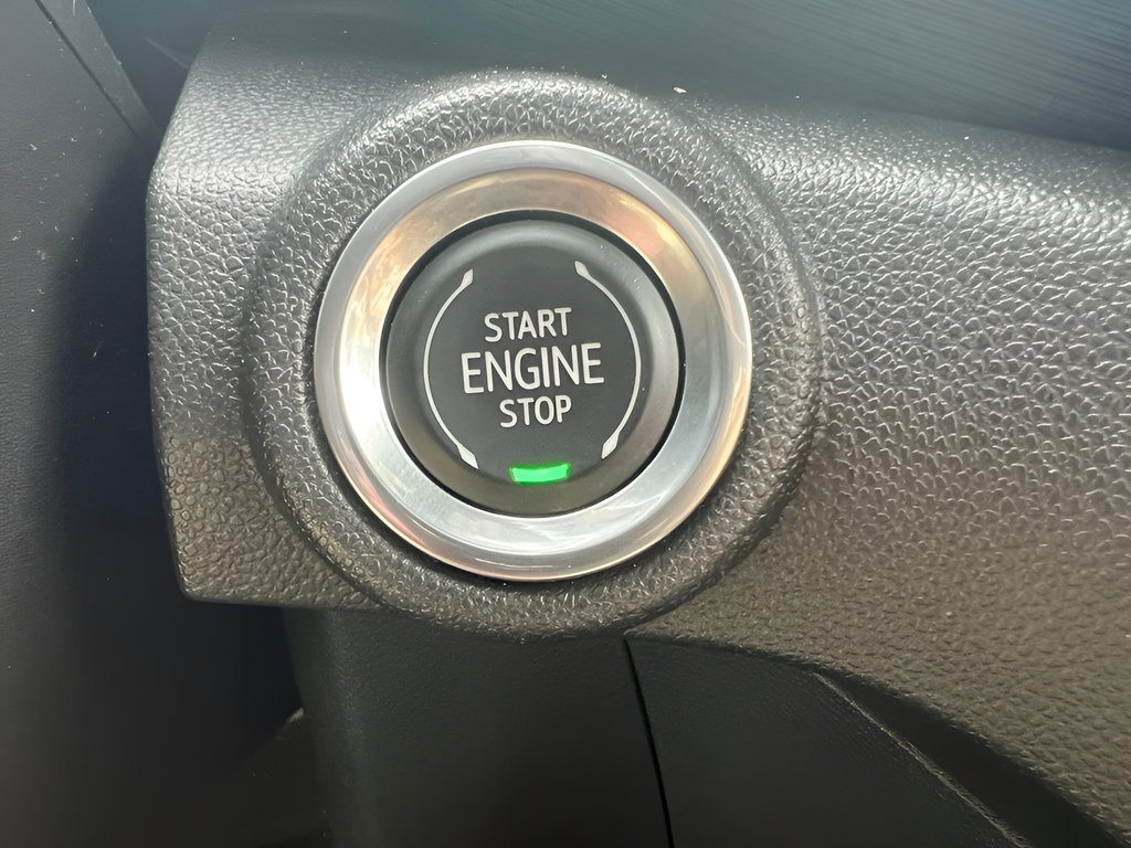 Used 2021 Chevrolet TrailBlazer RS w/ Convenience Package FWD image 23