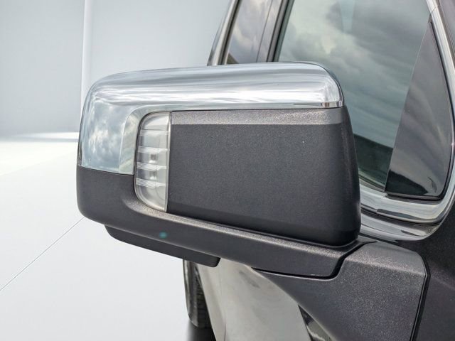 Used 2024 GMC Sierra 1500 SLT image 10