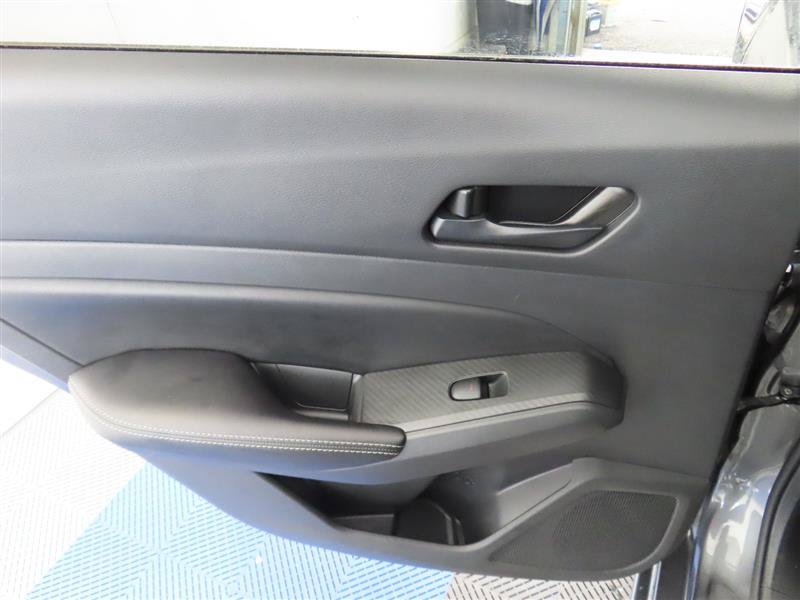 Used 2024 Nissan Altima 2.5 SV FWD image 27