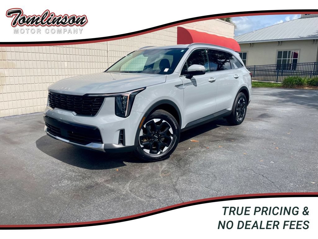 Used 2026 Kia Sorento S FWD image 1